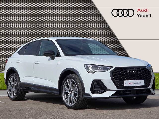 Audi Q3 Sportback 2.0 Black Edition 40 TDI quattro 200 PS S tronic 4x4 vehicle Diesel Glacier White Metallic