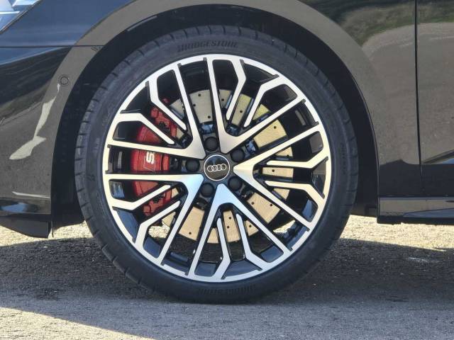 2025 Audi S3 Saloon 2.0 Vorsprung TFSI  333 PS S tronic