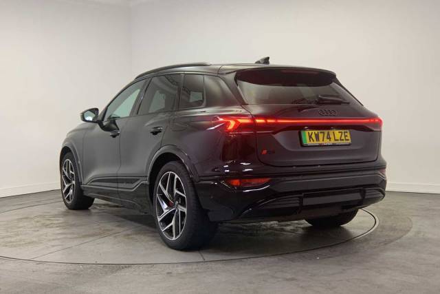 2024 Audi Q6 e-tron Q6 SUV Edition 1 e-tron quattro 285,00 kW