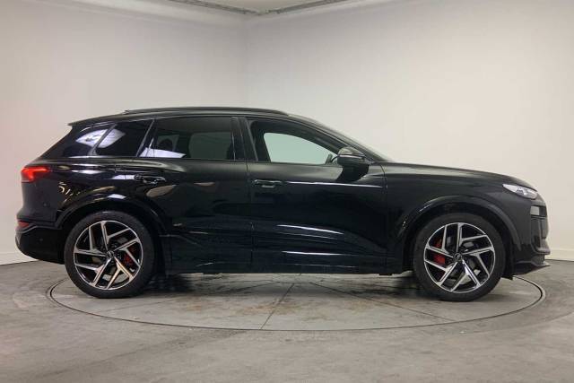 2024 Audi Q6 e-tron Q6 SUV Edition 1 e-tron quattro 285,00 kW