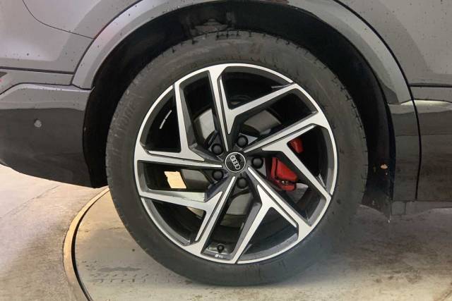 2024 Audi Q6 e-tron Q6 SUV Edition 1 e-tron quattro 285,00 kW