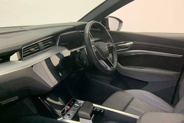 2022 Audi E-tron S line 50 quattro 230,00 kW