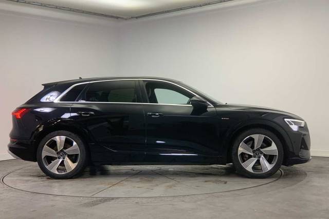 2022 Audi E-tron S line 50 quattro 230,00 kW