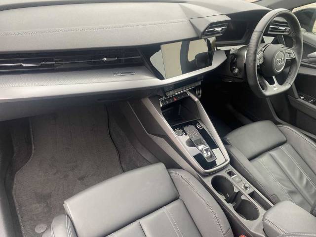 2024 Audi A3 Sportback 1.5 Black Edition 35 TFSI  150 PS S tronic