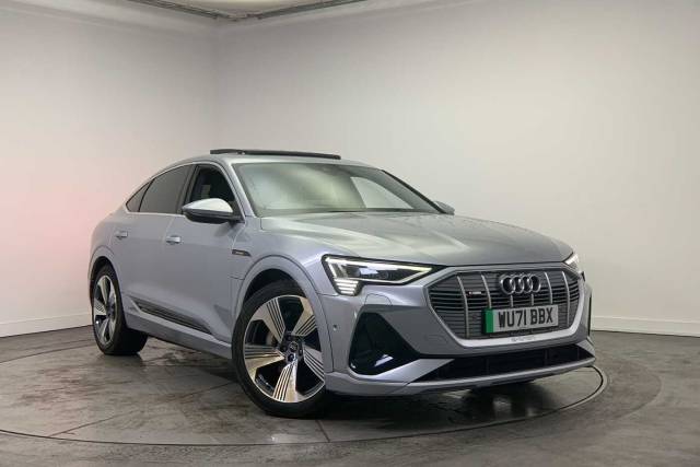 Audi e-tron Sportback Sportback S line 55 quattro 300,00 kW 4x4 vehicle Electric Floret Silver Metallic
