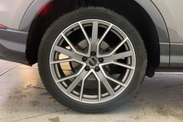 2024 Audi Q3 1.5 Black Edition 35 TFSI  150 PS S tronic