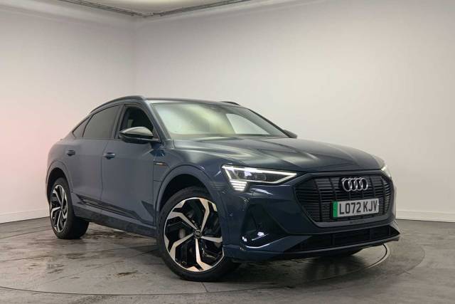 Audi e-tron Sportback Sportback Black Edition 50 quattro 230,00 kW 4x4 vehicle Electric Plasma blue, metallic