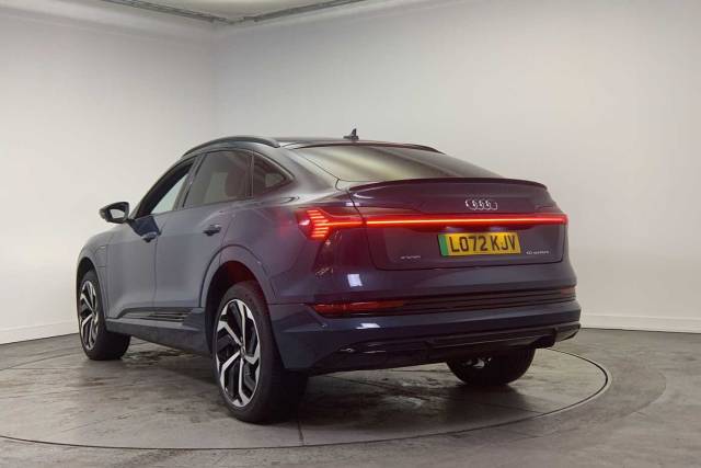2022 Audi e-tron Sportback Sportback Black Edition 50 quattro 230,00 kW
