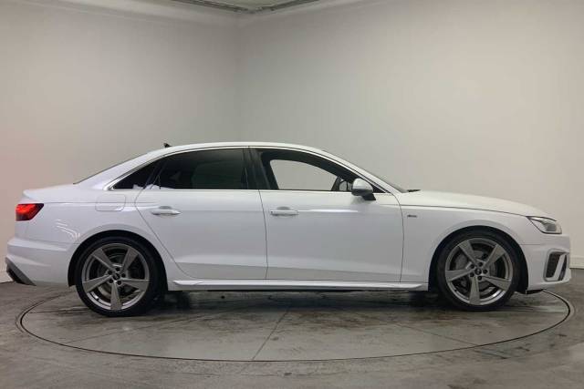 2022 Audi A4 Saloon 2.0 S line 40 TFSI  204 PS S tronic