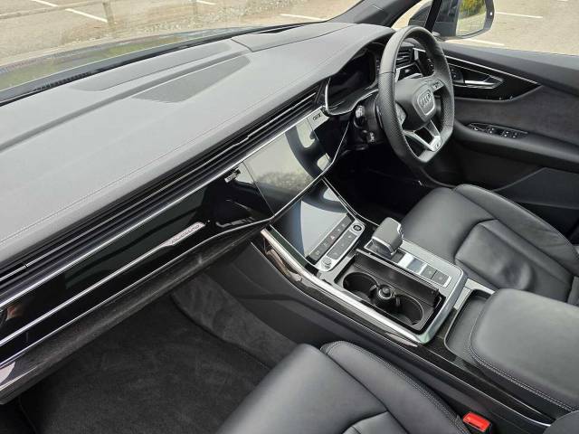2024 Audi Q7 3.0 SUV  Black Edition 50 TDI quattro 286 PS tiptronic