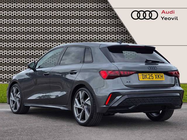 2025 Audi A3 Sportback 1.5 Black Edition 35 TFSI  150 PS S tronic