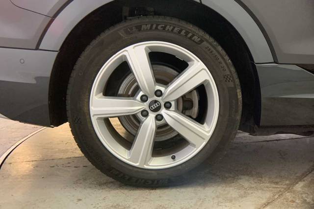 2022 Audi E-tron Technik 50 quattro 230,00 kW