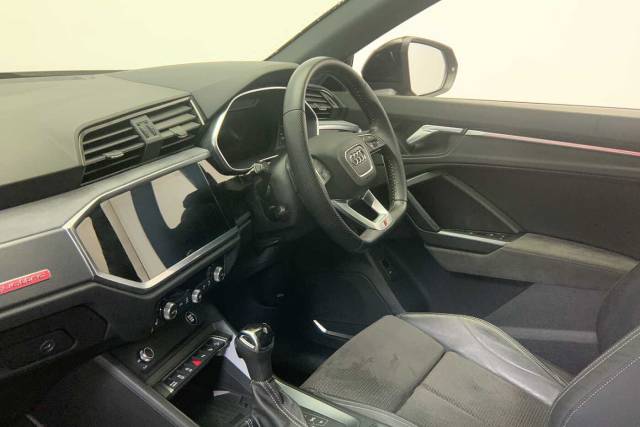 2020 Audi Q3 2.0 Vorsprung 40 TFSI quattro 190 PS S tronic