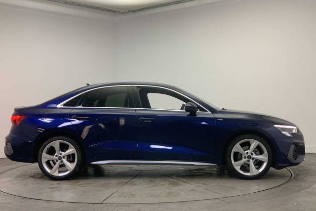 2023 Audi A3 Saloon 1.5 S line 35 TFSI  150 PS S tronic