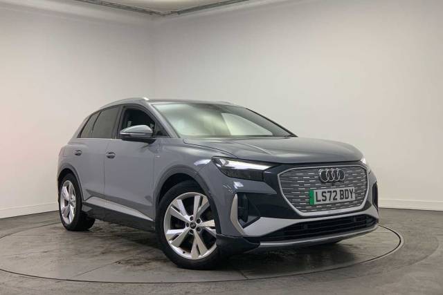Audi Q4 e-tron Q4  S line 35 e-tron  125,00 kW 4x4 vehicle Electric Pebblestone Grey
