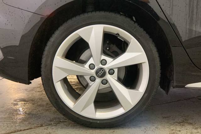 2023 Audi A3 Sportback 1.0 S line 30 TFSI  110 PS 6-speed