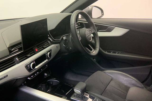 2020 Audi A4 Avant 2.0 Avant S line 40 TDI quattro 190 PS S tronic