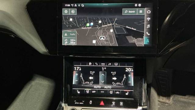 2021 Audi E-tron Black Edition 55 quattro 300,00 kW