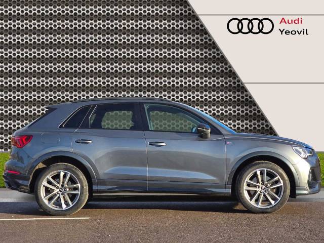 2021 Audi Q3 TFSI e 1.4 Black Edition 45 TFSI e  245 PS S tronic