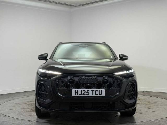 2025 Audi SQ5 3.0 SUV Launch Edition TFSI  367 PS S tronic