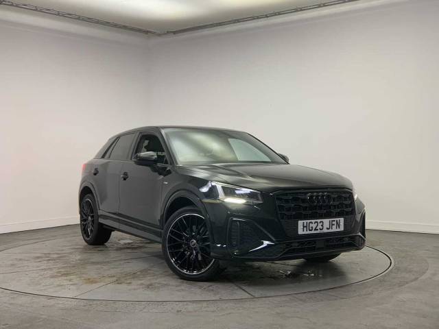 Audi Q2 1.5 Black Edition 35 TFSI  150 PS S tronic 4x4 vehicle Petrol Mythos black, metallic