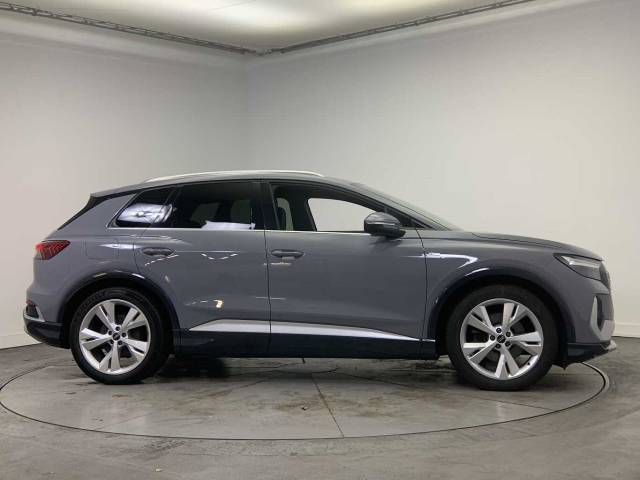 2022 Audi Q4 e-tron Q4  S line 35 e-tron  125,00 kW