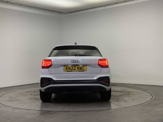 2022 Audi Q2 1.5 Black Edition 35 TFSI  150 PS S tronic