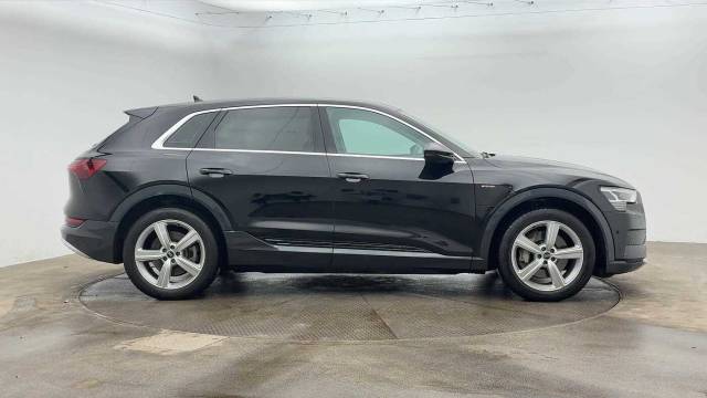 2022 Audi E-tron Technik 50 quattro 230,00 kW