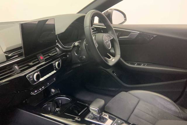 2023 Audi A5 Sportback 2.0 Black Edition 35 TFSI  150 PS S tronic