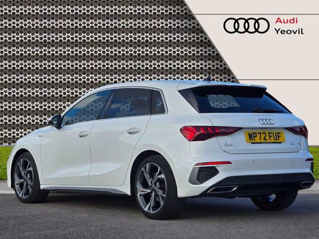 2022 Audi A3 Sportback 1.0 S line 30 TFSI  110 PS 6-speed