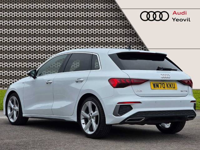 2021 Audi A3 Sportback 1.0 S line 30 TFSI  110 PS S tronic