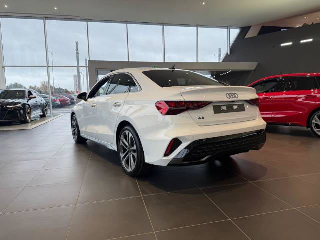 Audi A3 Saloon 1.5 AUDI A3 Saloon S line TFSI 150 PS S tronic