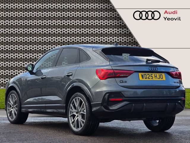 2025 Audi Q3 Sportback 2.0 Black Edition 35 TDI  150 PS S tronic