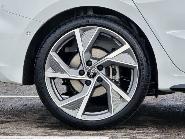 2025 Audi A3 Sportback 1.5 Black Edition 35 TFSI  150 PS S tronic