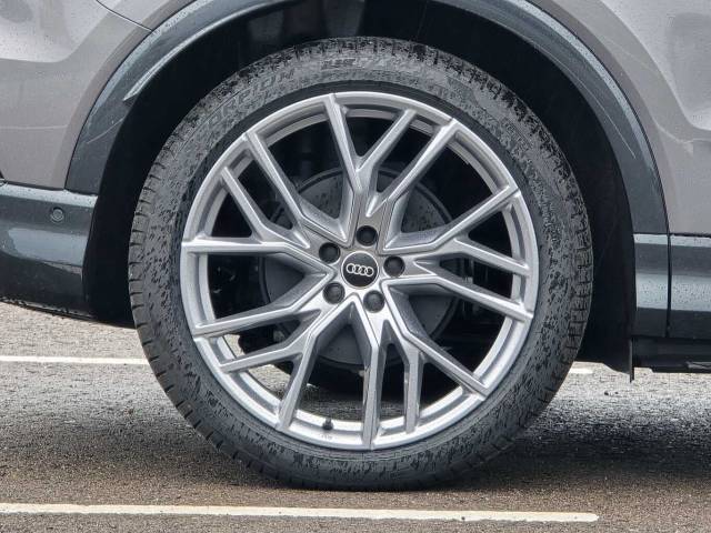 2025 Audi Q4 e-tron Q4  Black Edition 45 e-tron quattro 210,00 kW