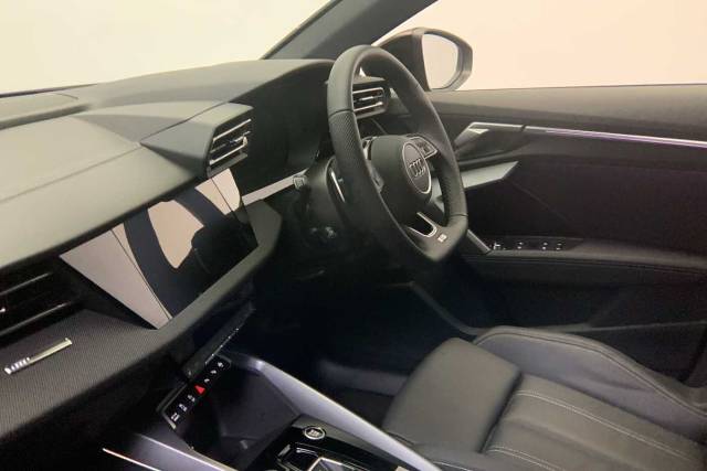 2025 Audi A3 Sportback 1.5 Black Edition 35 TFSI  150 PS S tronic