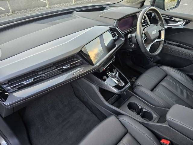 2022 Audi Q4 e-tron Q4  S line 40 e-tron  150,00 kW