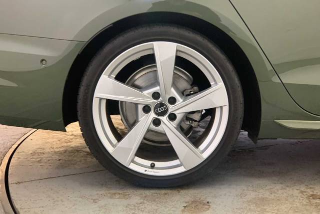 2023 Audi A4 Saloon 2.0 S line 35 TFSI  150 PS S tronic