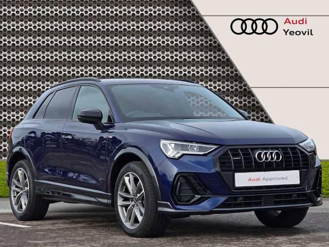 Audi Q3 2.0 Black Edition 40 TDI quattro 200 PS S tronic 4x4 vehicle Diesel Navarra blue, metallic