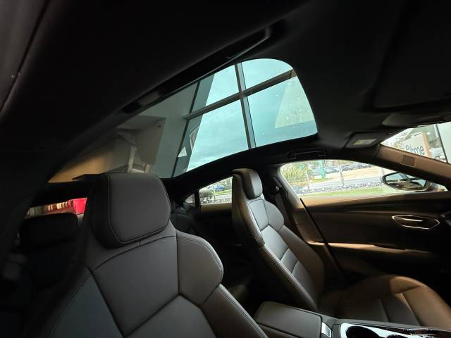 Audi E-tron Gt AUDI e-tron GT quattro 370,00 kW