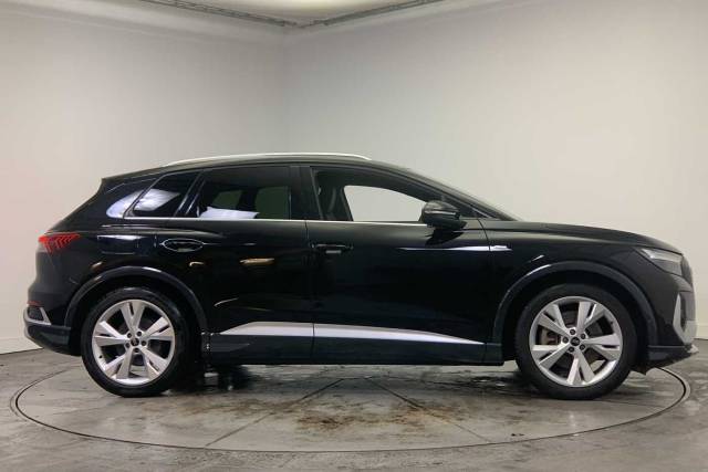 2022 Audi Q4 e-tron Q4  S line 40 e-tron  150,00 kW