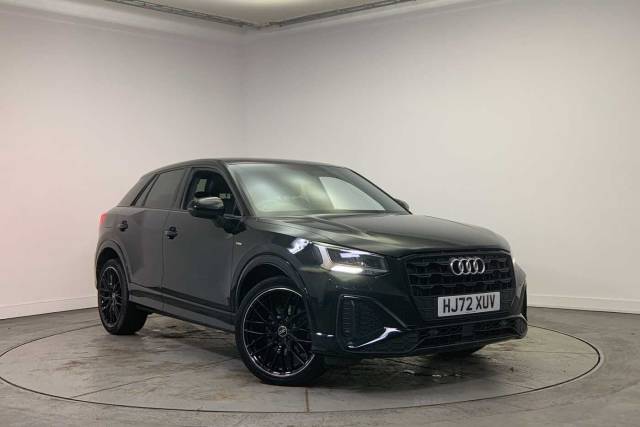 Audi Q2 1.5 Black Edition 35 TFSI  150 PS 6-speed 4x4 vehicle Petrol Mythos black, metallic
