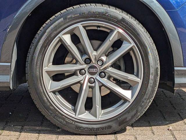 2021 Audi Q3 1.5 Black Edition 35 TFSI  150 PS 6-speed