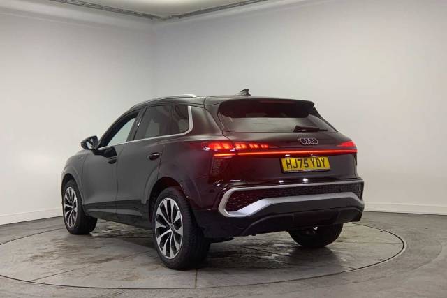 2024 Audi Q3 1.5 SUV S line TFSI  150 PS S tronic