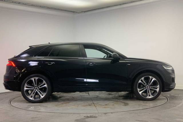 2023 Audi Q8 3.0 Black Edition 50 TDI quattro 286 PS tiptronic