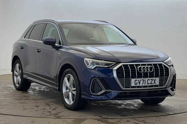 Audi Q3 1.5 S line 35 TFSI  150 PS S tronic 4x4 vehicle Petrol Navarra Blue Metallic