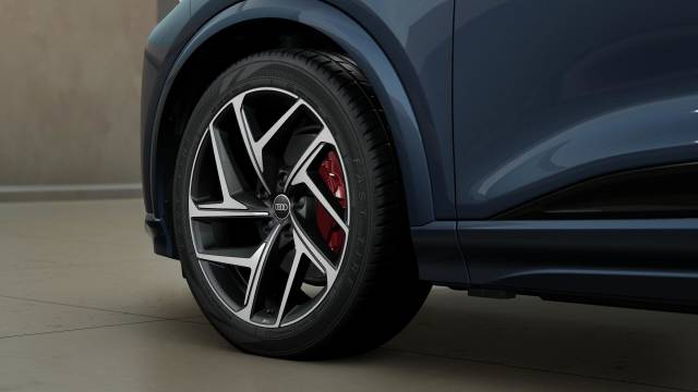 2025 Audi Q6 e-tron AUDI Q6 SUV Edition 1 e-tron quattro 285,00 kW