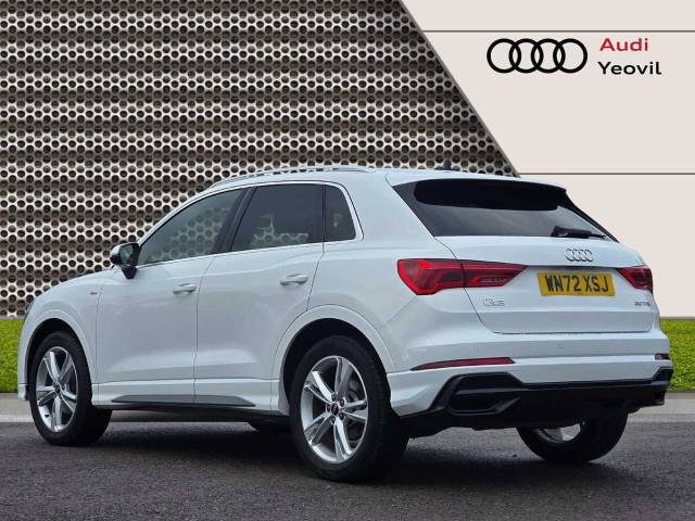 2022 Audi Q3 1.5 S line 35 TFSI  150 PS S tronic
