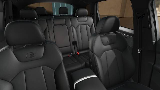 Audi Q7 AUDI Q7 SUV Black Edition TDI quattro 231 PS tiptronic