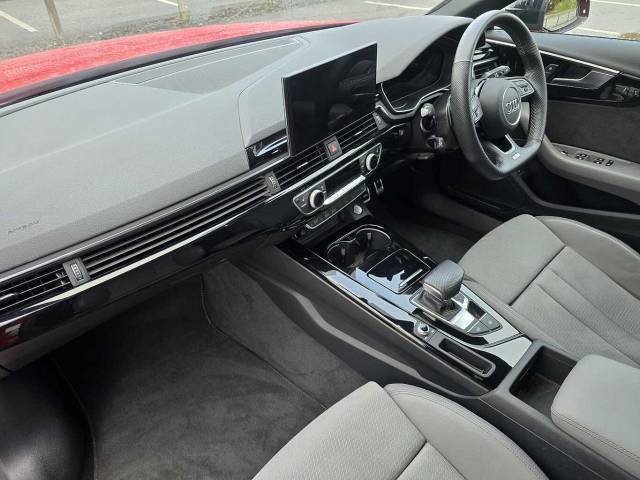 2023 Audi A4 Avant 2.0 Avant Black Edition 40 TFSI  204 PS S tronic